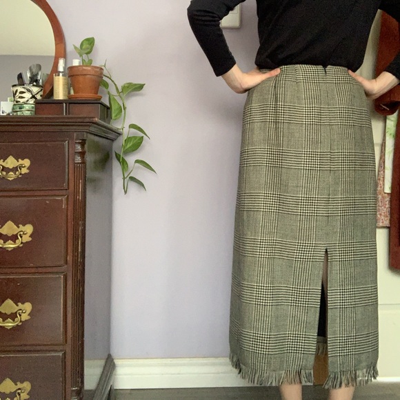 Harvé Bernard Houndstooth Wool Skirt - Picture 6 of 6